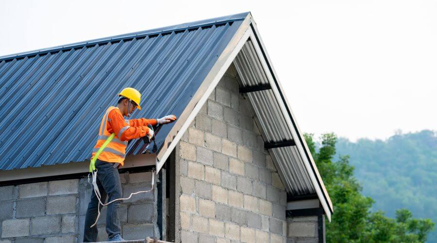 Professional Flat Roofing Installation in Orangeville, UT